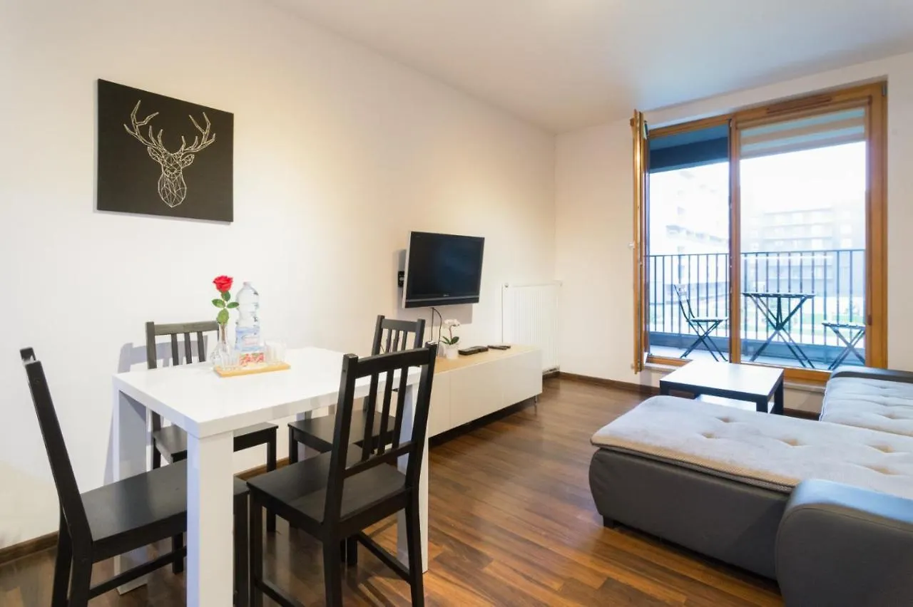 Romanowicza 5 Serene Place Krakow Apartment