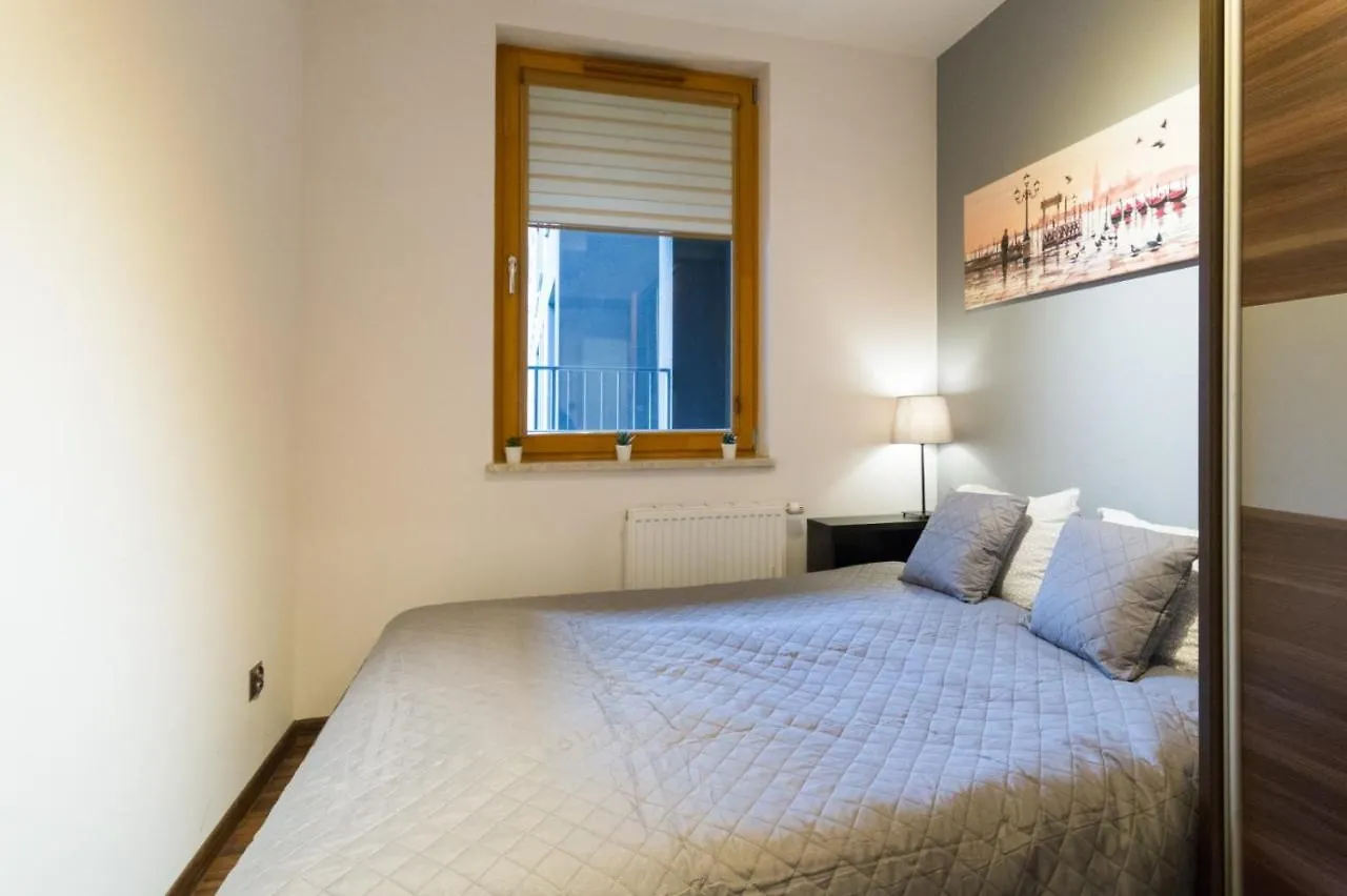 Romanowicza 5 Serene Place Krakow Apartment